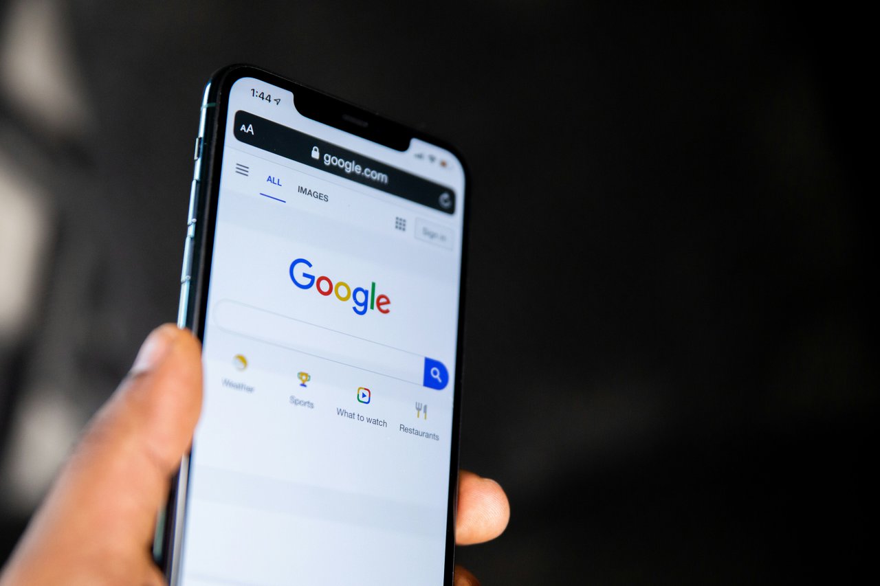 Google Şifre Yöneticisi ile aile grubunda şifre paylaşımı imkanı